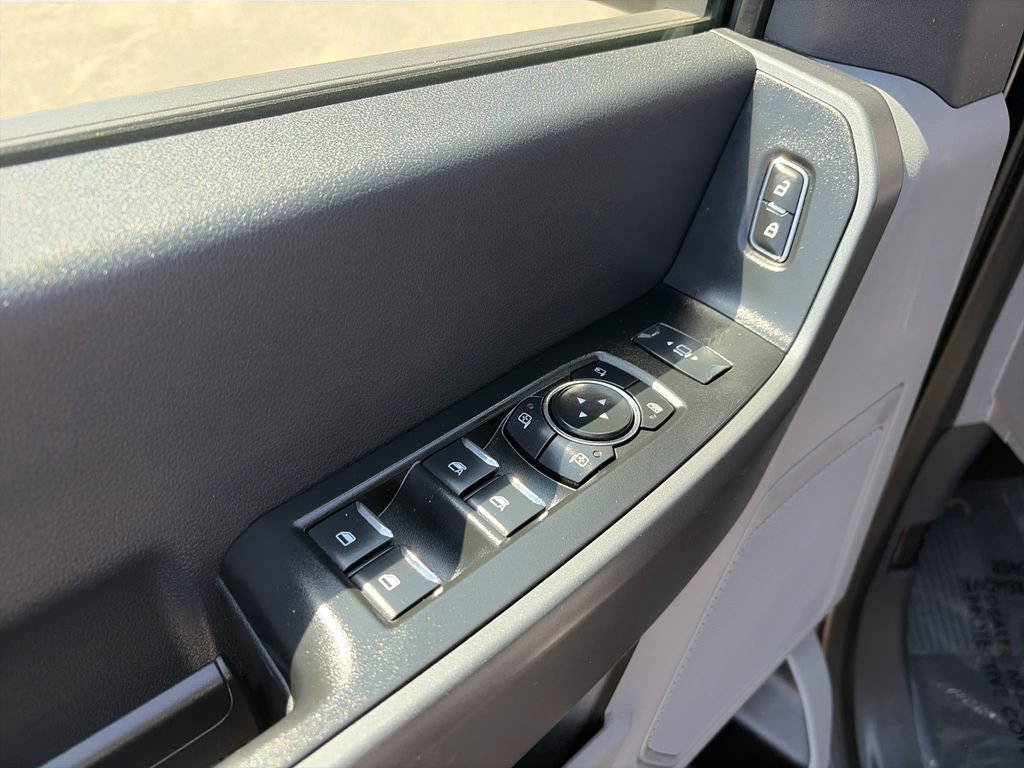 Used 2024 Ford F350 XLT w/ FX4 Off-Road Package AWD/4WD image 18