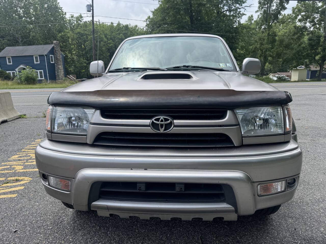 Used 2002 Toyota 4Runner SR5 AWD/4WD image 4