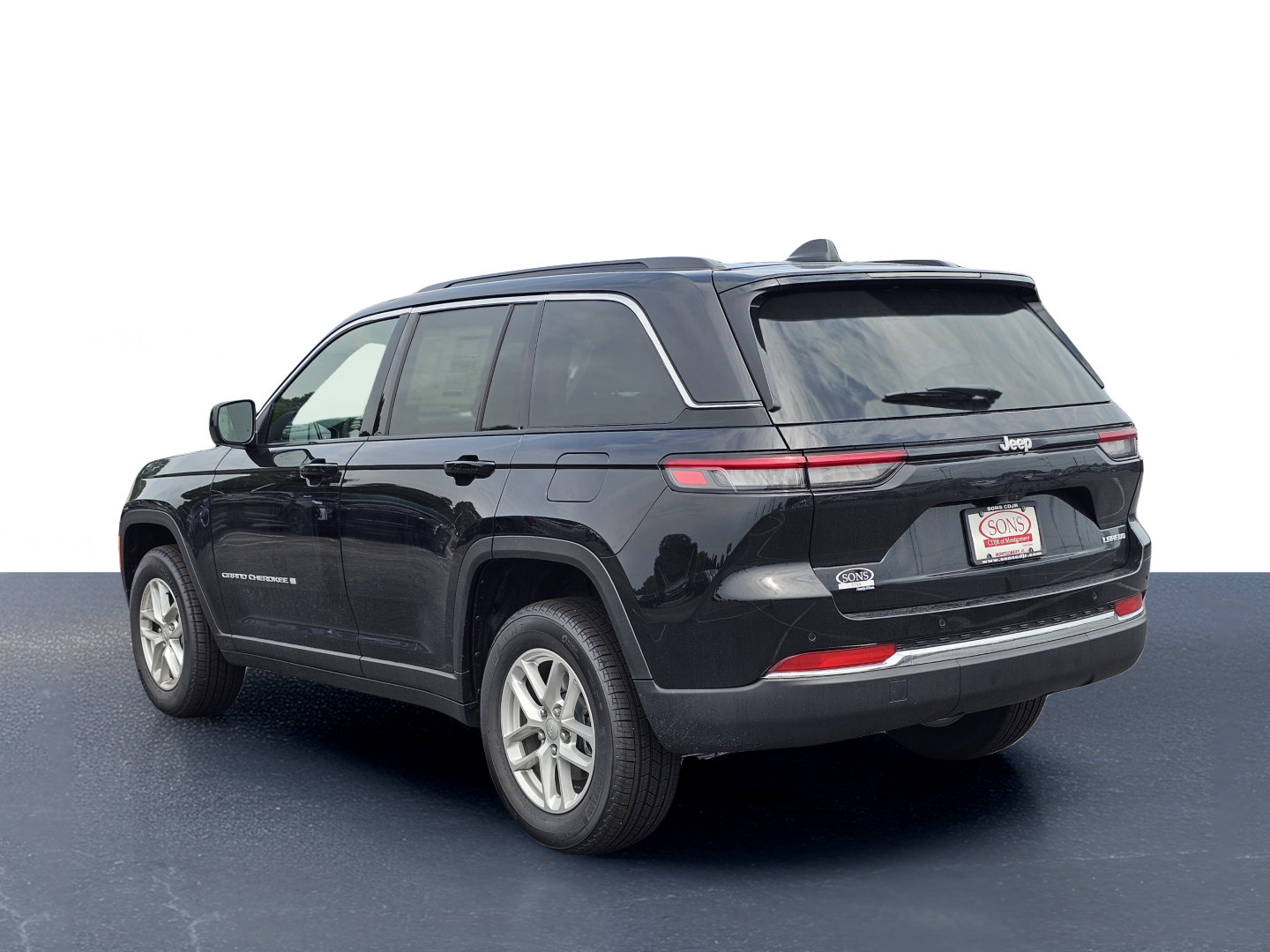 New 2026 Jeep Grand Cherokee Laredo X RWD image 13