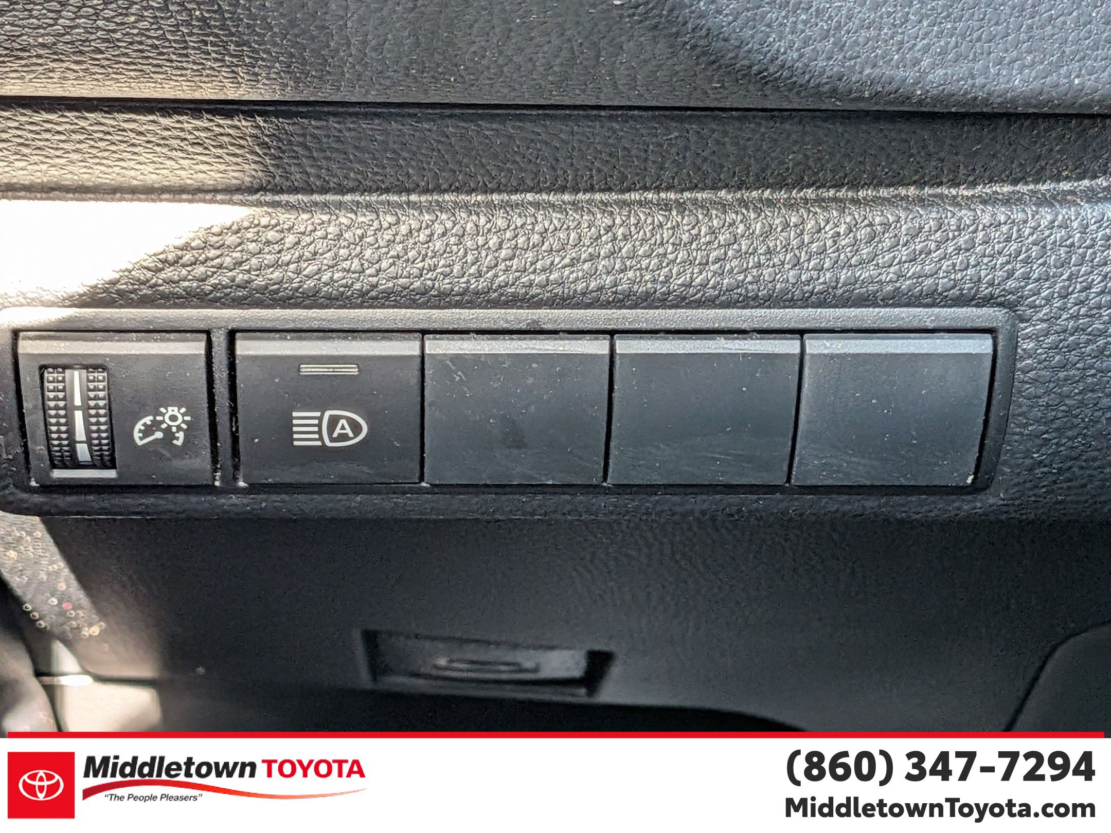 Certified 2023 Toyota Corolla LE w/ LE Convenience Package FWD image 18
