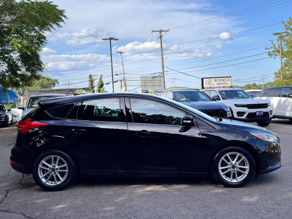 Used 2016 Ford Focus SE FWD image 7