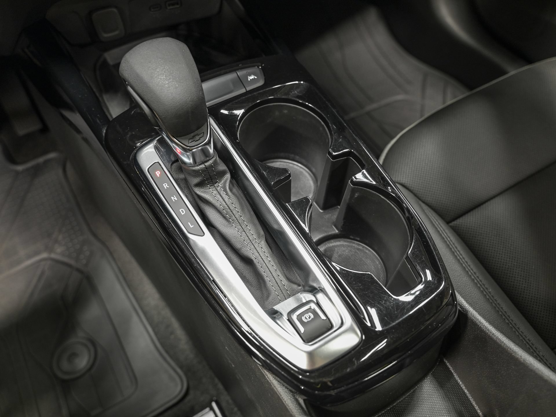 Used 2025 Chevrolet Trax ACTIV w/ Sunroof Package FWD image 23