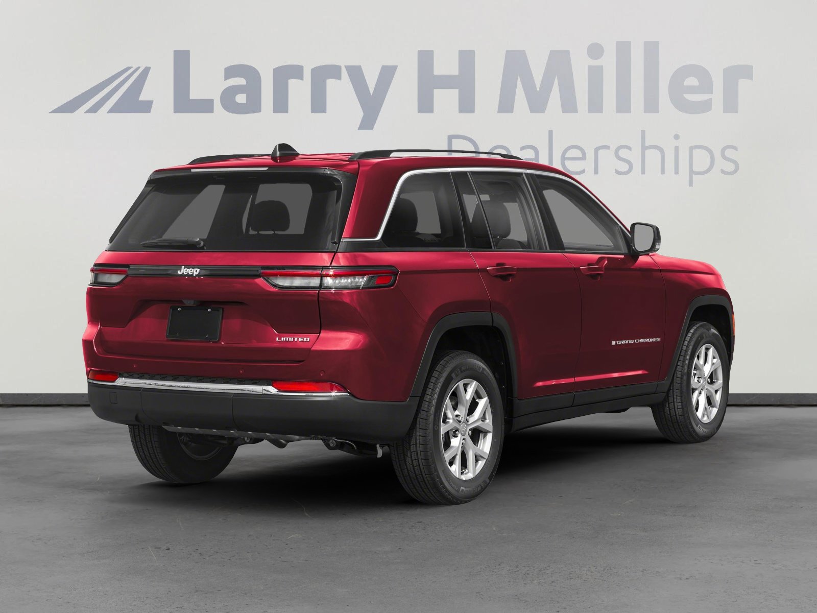 Used 2025 Jeep Grand Cherokee Limited w/ Trailer Tow Package image 2