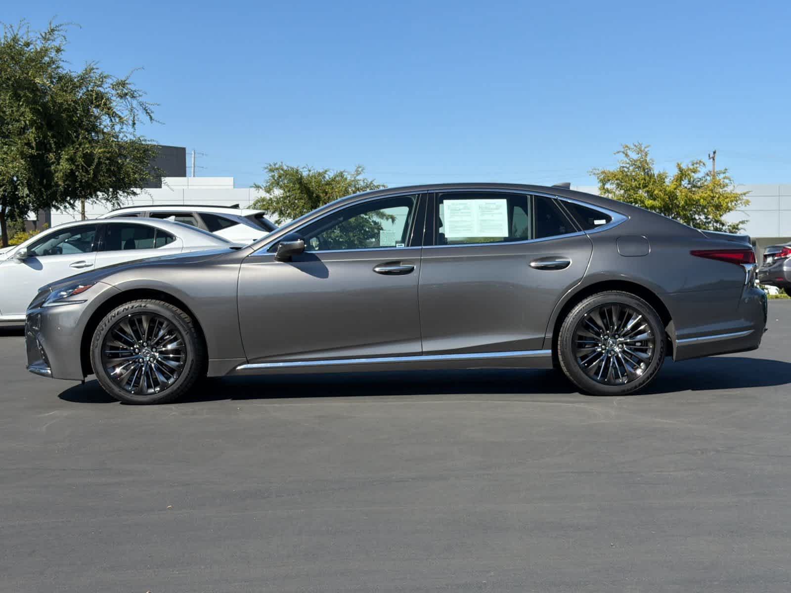 Used 2018 Lexus LS 500 w/ Interior Upgrade Package RWD image 9
