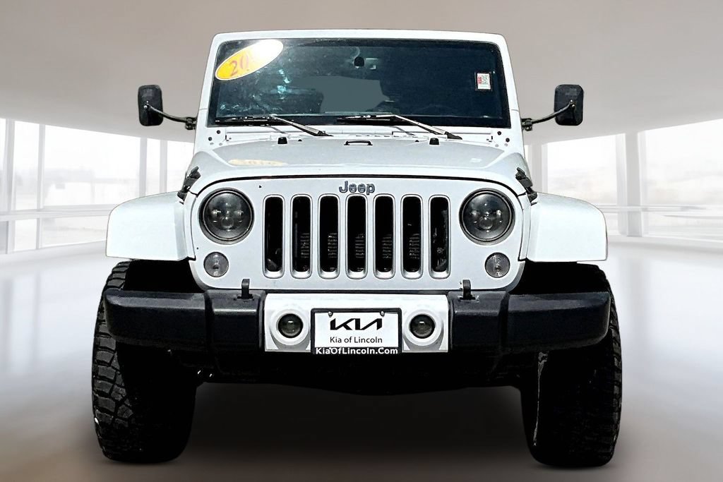 Used 2016 Jeep Wrangler Unlimited Sahara AWD/4WD image 2