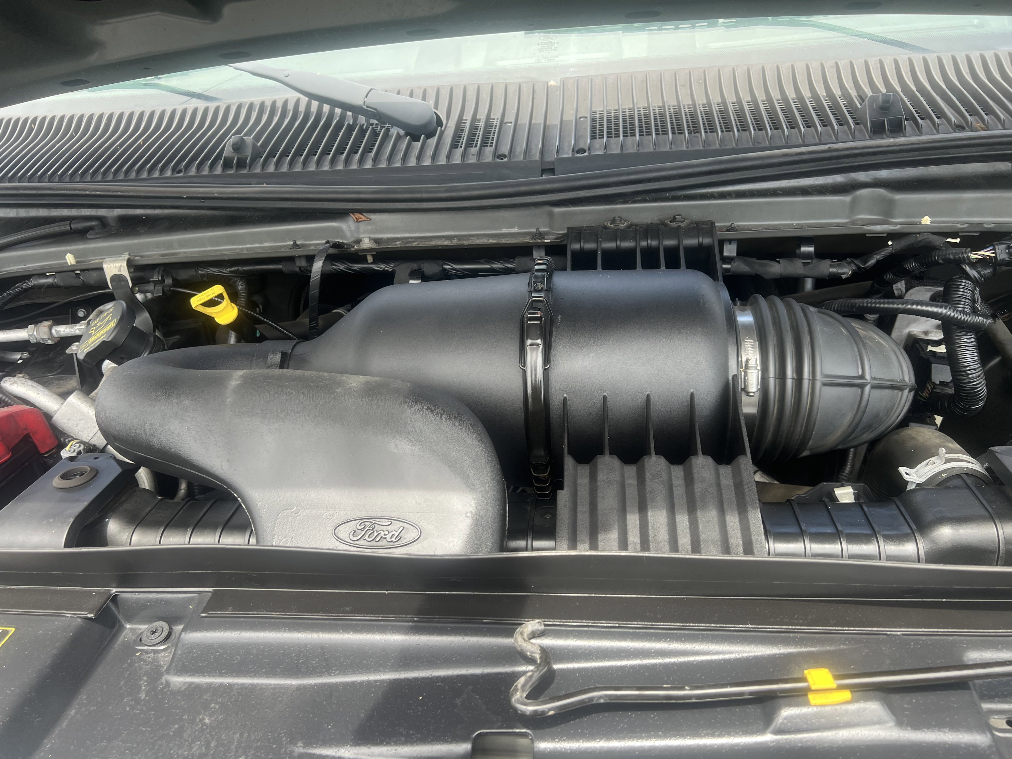 Used 2014 Ford E-150 and Econoline 150 Wagon RWD image 18