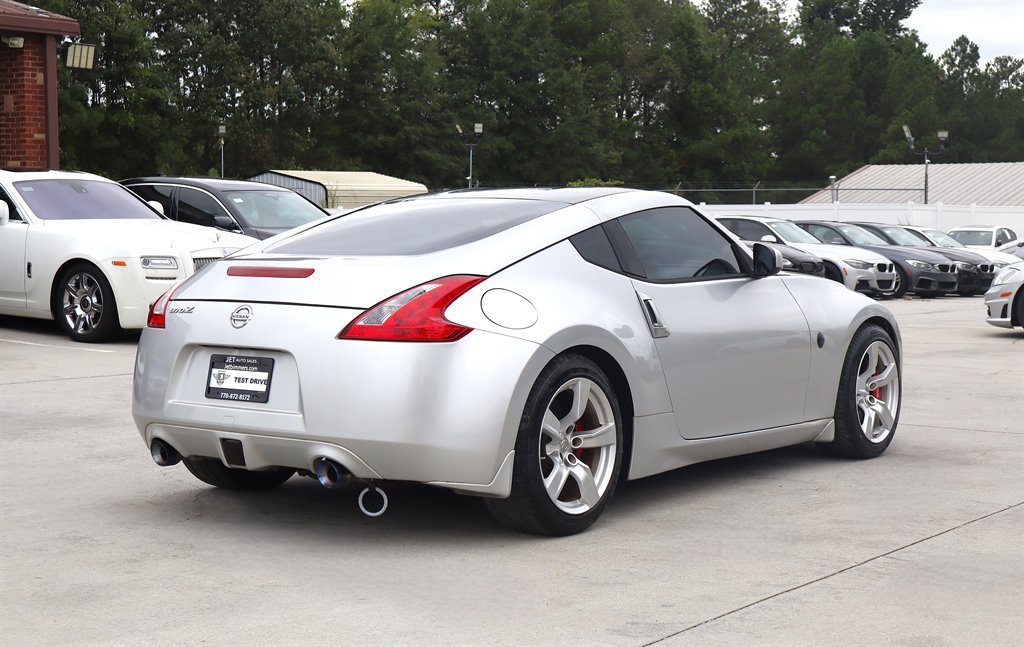 Used 2012 Nissan 370Z Coupe RWD image 7