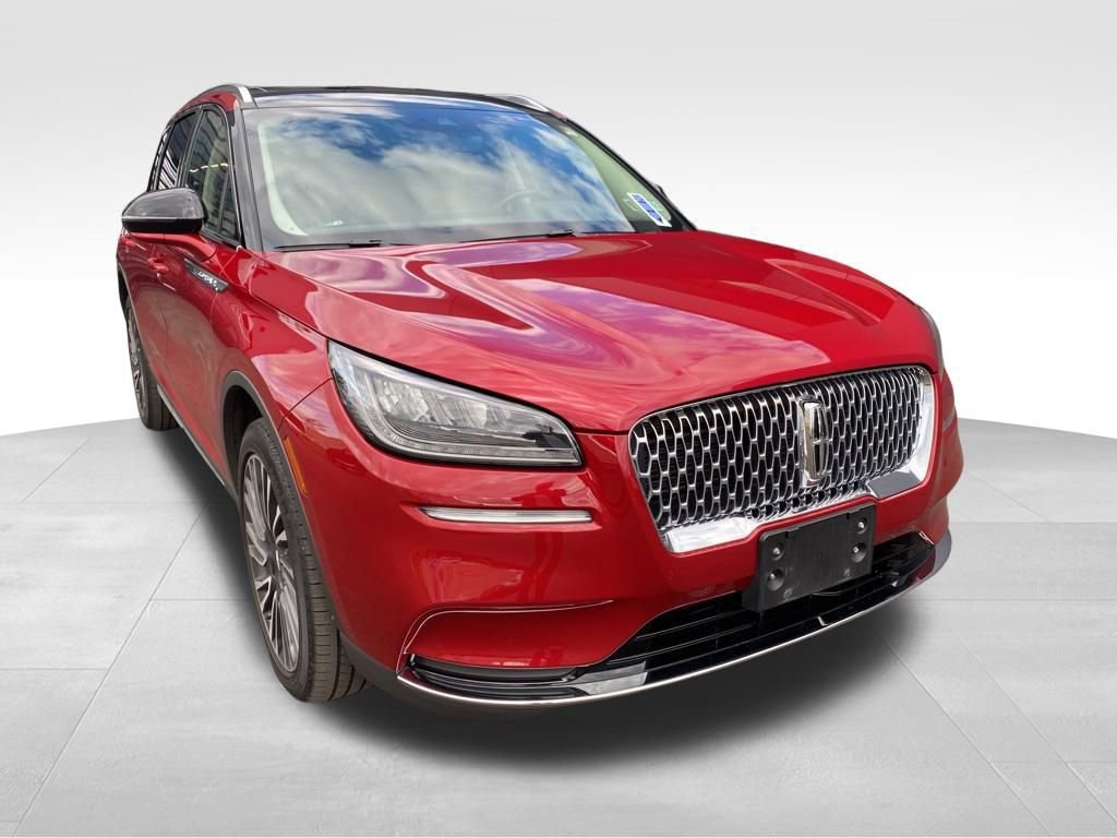 Used 2022 Lincoln Corsair Reserve w/ Elements Package image 3