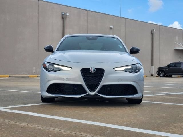 Used 2021 Alfa Romeo Giulia Ti Sport RWD image 2
