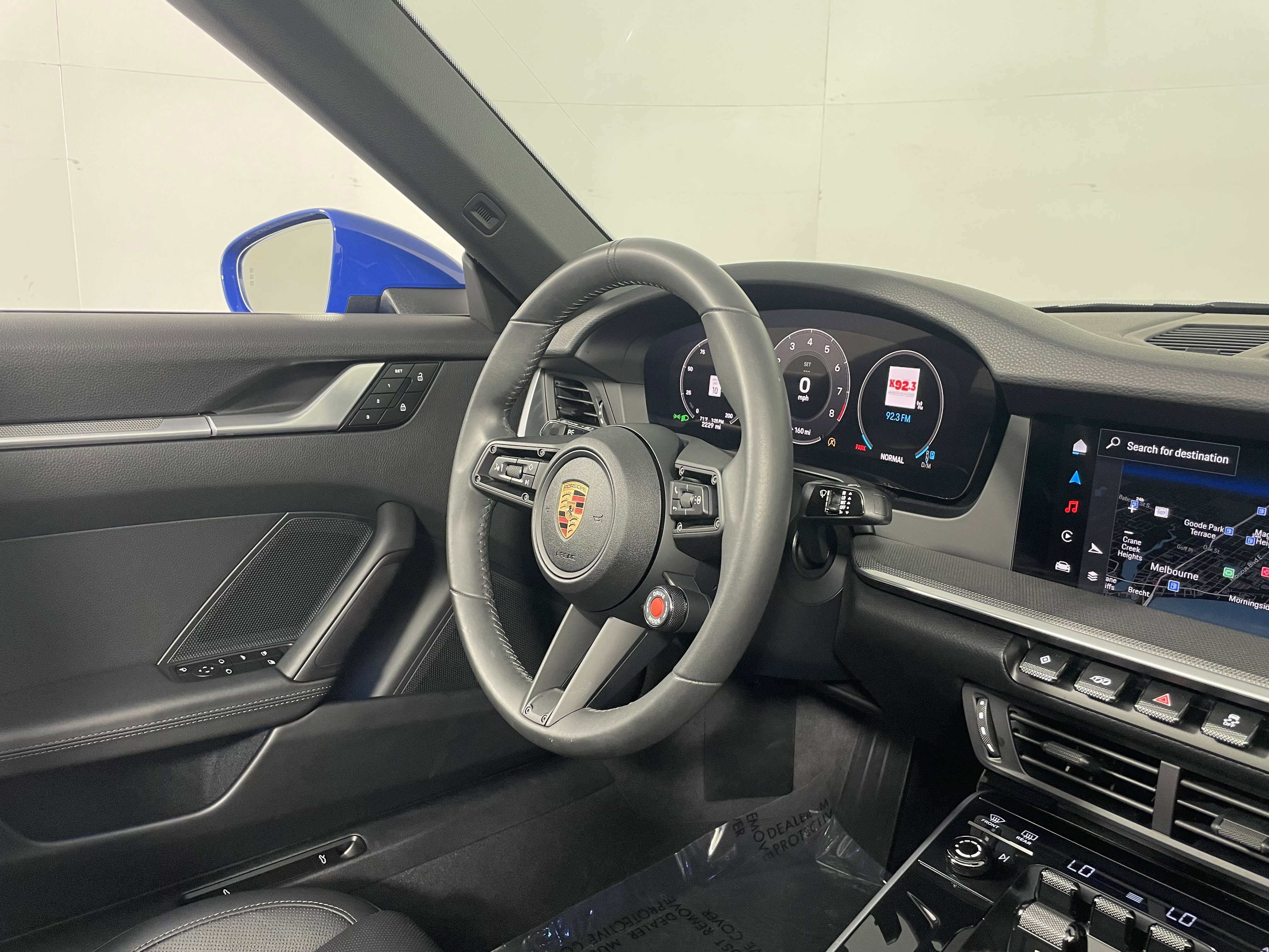 Used 2025 Porsche 911 Carrera image 12