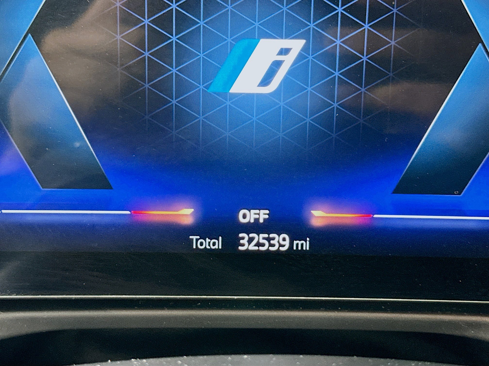 Used 2023 BMW i4 eDrive35 w/ Premium Package image 18