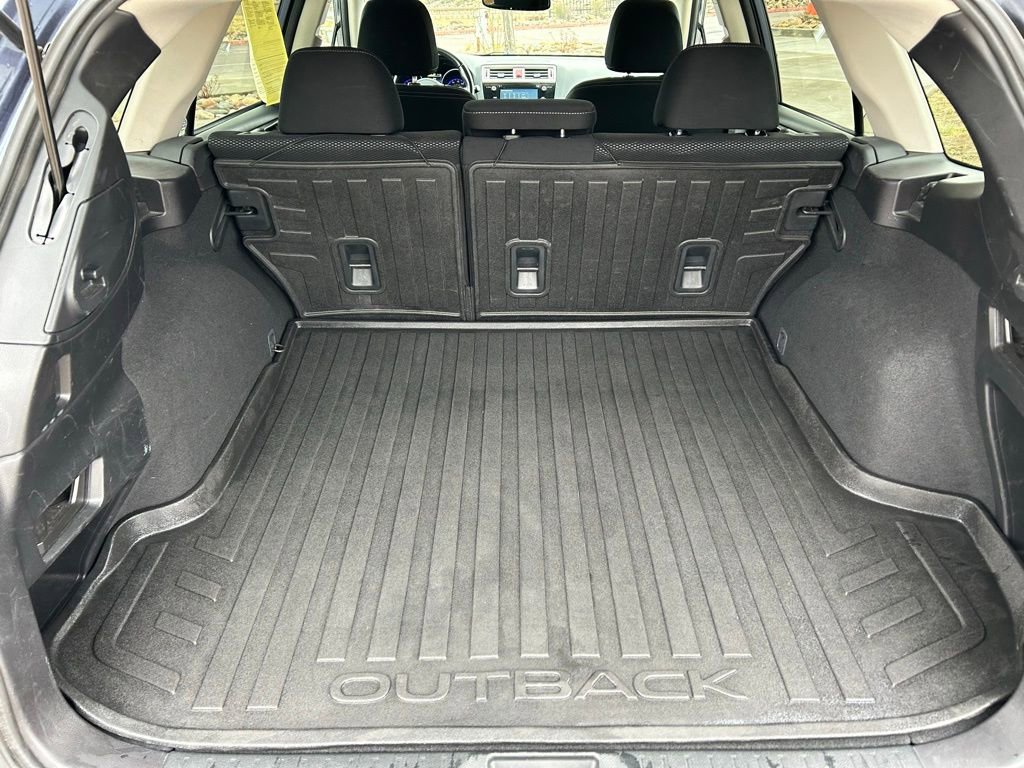 Used 2016 Subaru Outback 2.5i Premium image 26