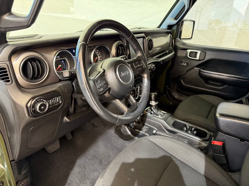 Used 2020 Jeep Wrangler Unlimited Sport S w/ Sun And Sound Package AWD/4WD image 31