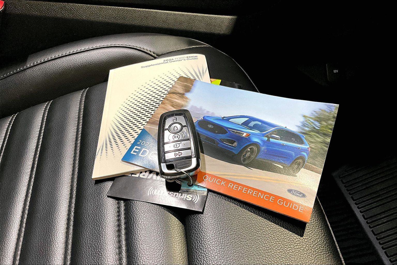 Used 2024 Ford Edge SEL w/ Convenience Package image 12
