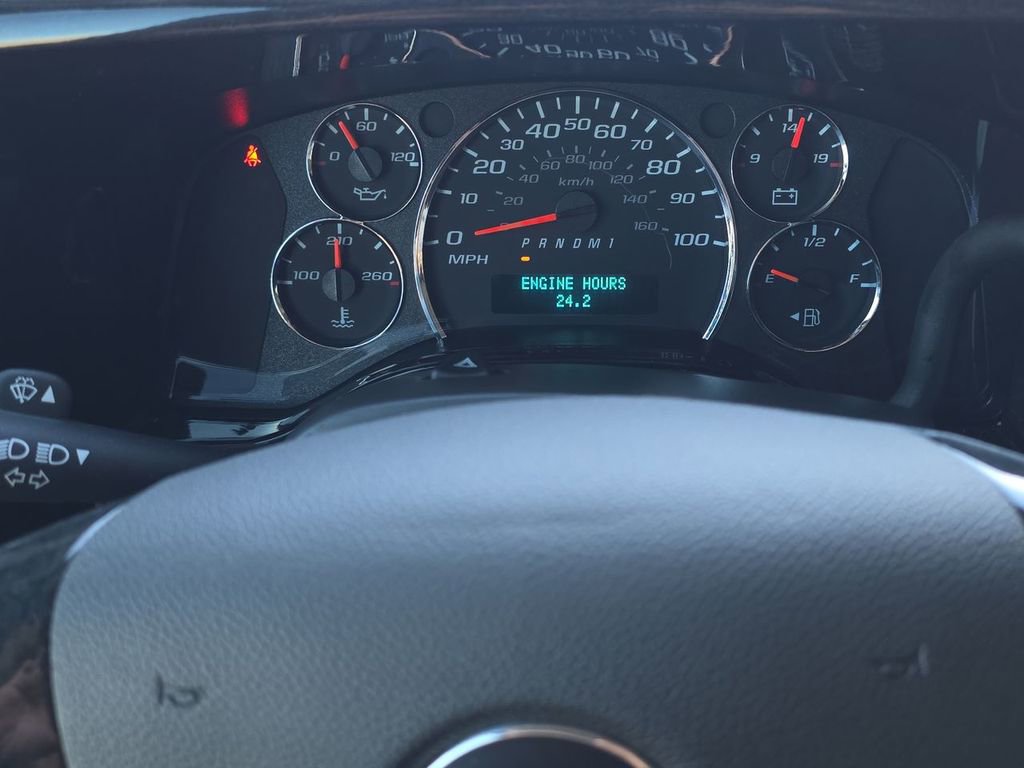 New 2025 Chevrolet Express 2500 w/ Driver Convenience Package RWD image 12