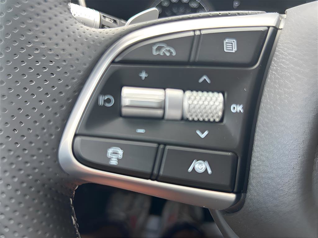 New 2025 Genesis G70 2.5T AWD/4WD image 17