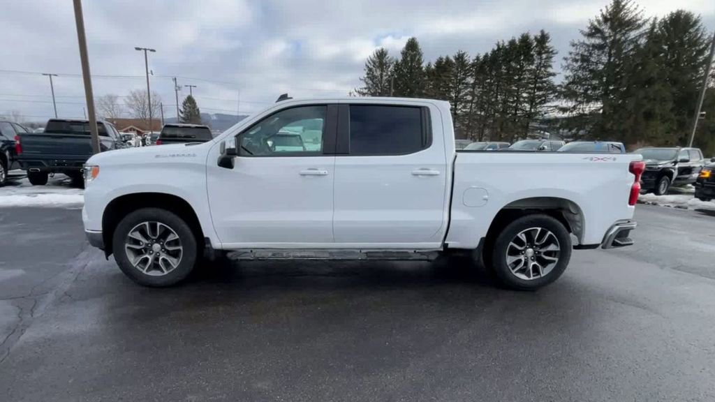 Used 2022 Chevrolet Silverado 1500 LT image 5