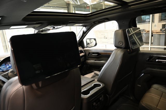 New 2026 Chevrolet Suburban High Country image 22