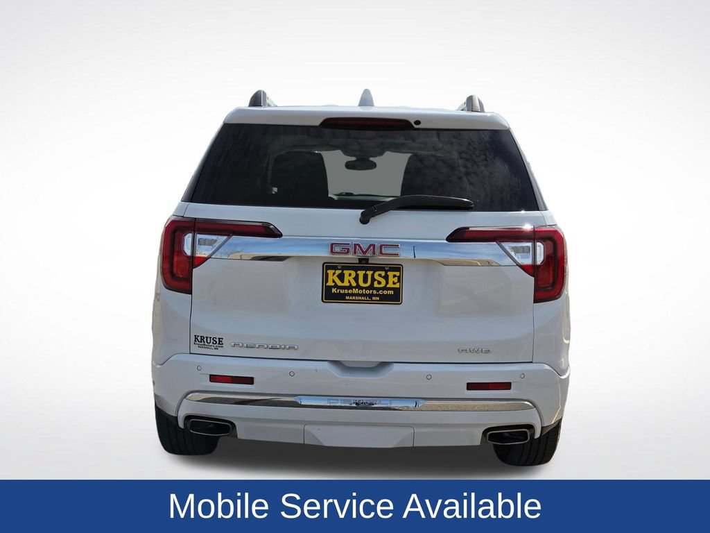 Used 2023 GMC Acadia Denali AWD/4WD image 5
