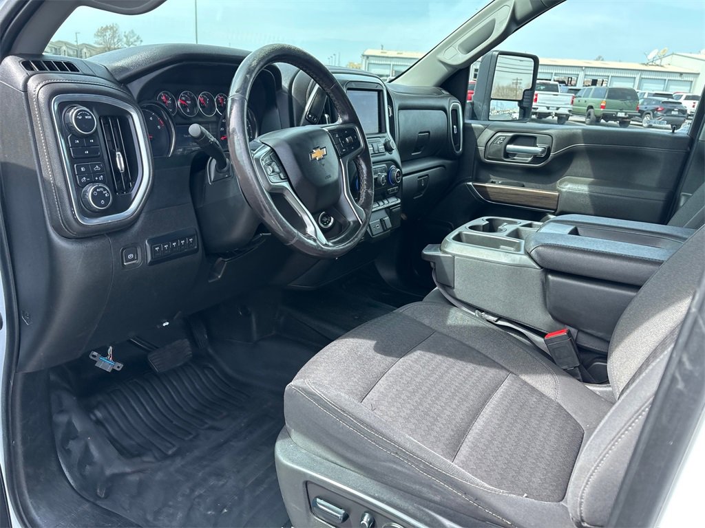 Used 2022 Chevrolet Silverado 2500 LT w/ Convenience Package image 7