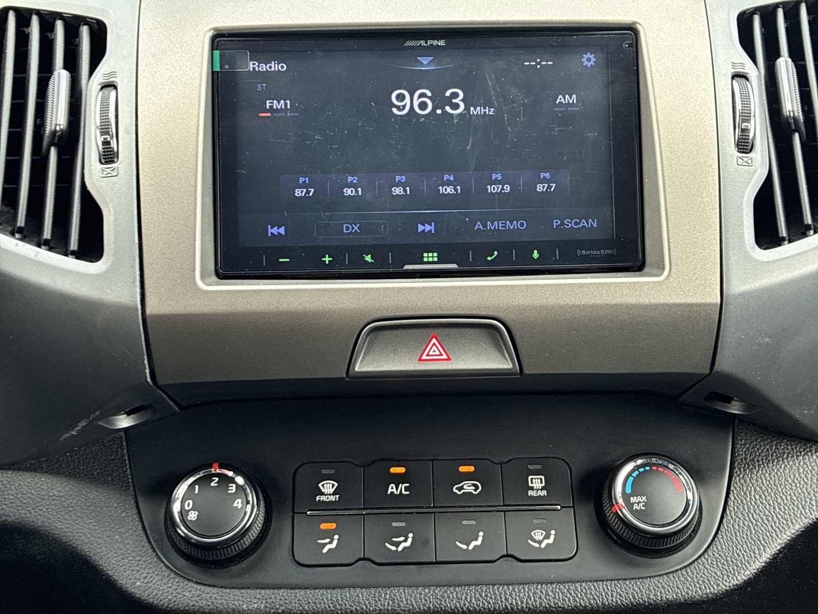 Used 2015 Kia Sportage LX AWD/4WD image 12