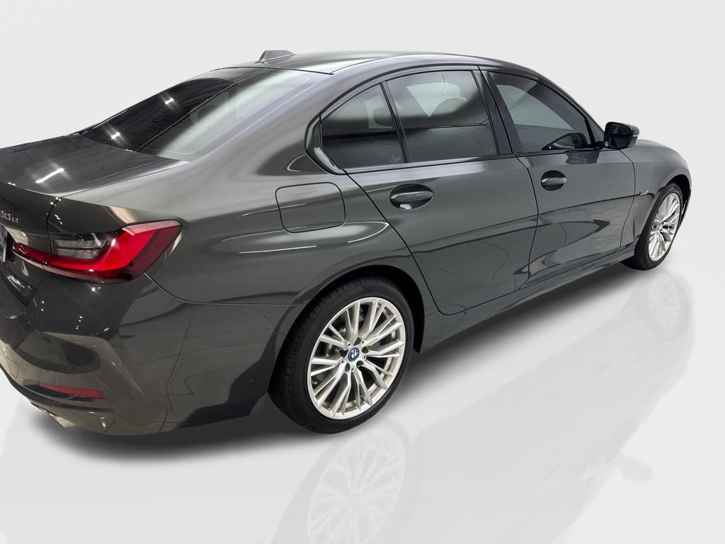 Used 2023 BMW 330e xDrive w/ Premium Package AWD/4WD image 13