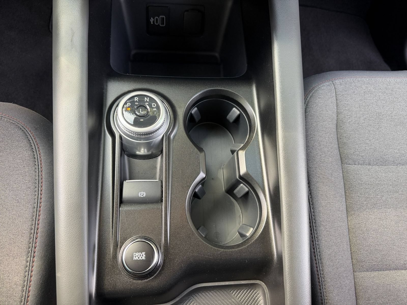 Used 2026 Ford Explorer Active AWD/4WD image 41