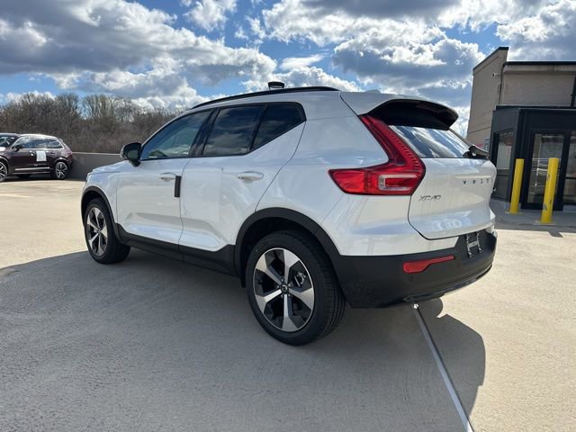 New 2026 Volvo XC40 B5 Plus w/ Protection Package Premier image 5
