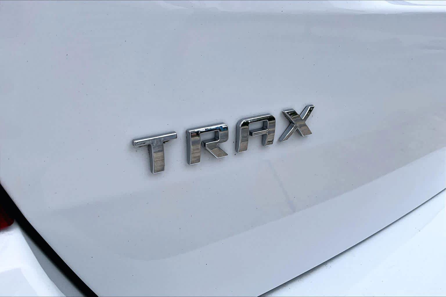 Used 2020 Chevrolet Trax LT w/ LT Convenience Package FWD image 31