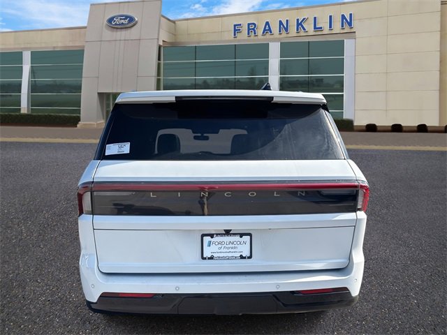 New 2025 Lincoln Navigator Reserve w/ Jet Appearance Package image 6