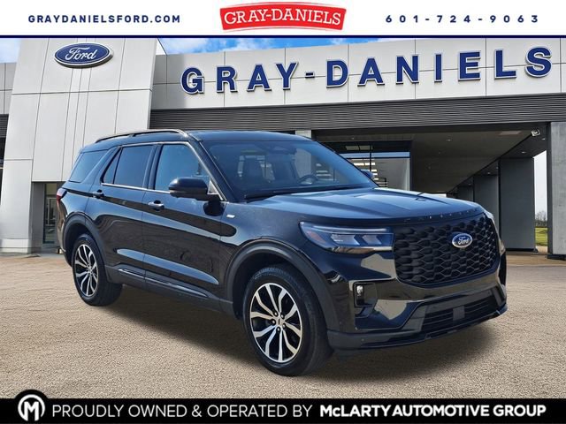 Certified 2025 Ford Explorer ST-Line image 1