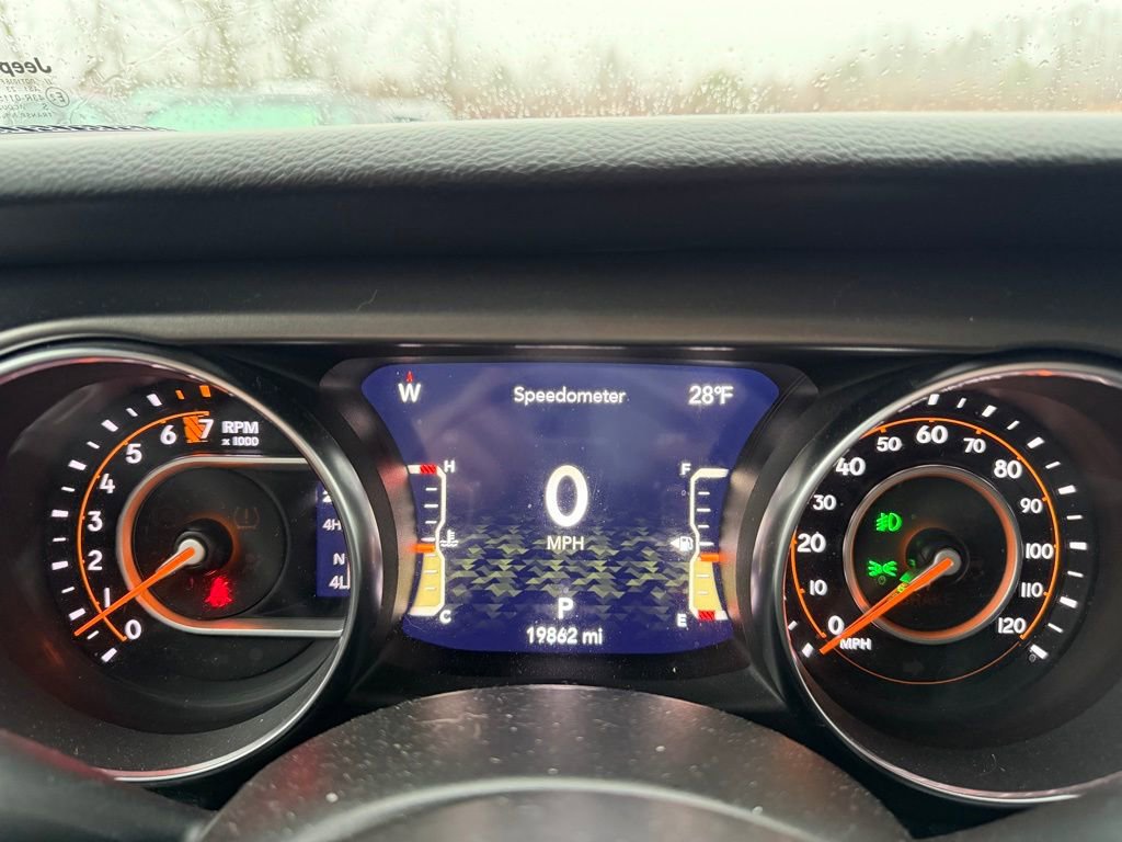 Used 2023 Jeep Gladiator Willys image 12