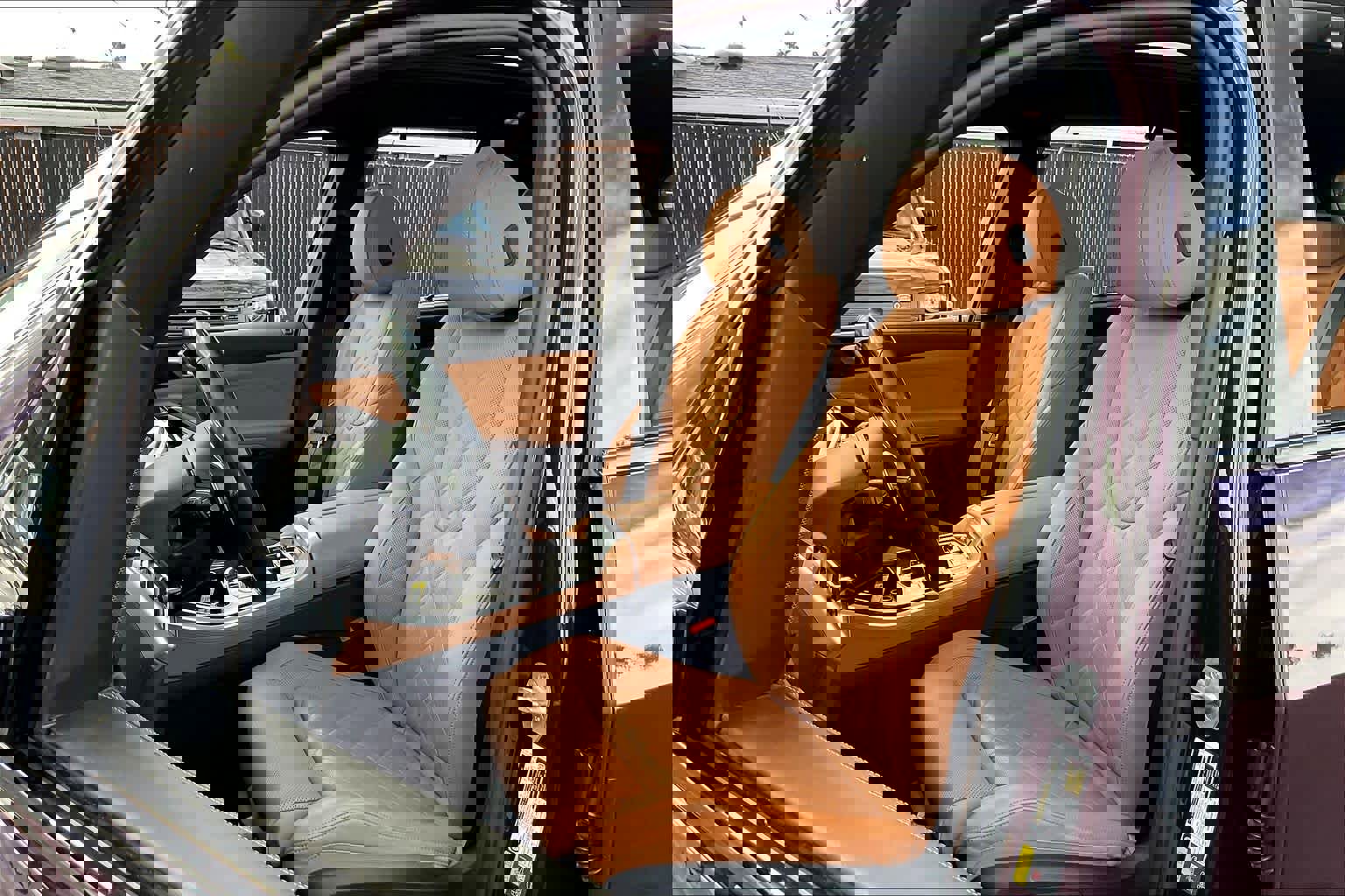 Used 2024 BMW X5 xDrive50e w/ M Sport Package image 28