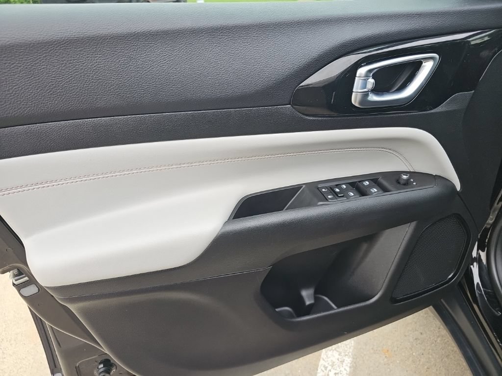 Certified 2022 Jeep Compass Limited AWD/4WD image 18