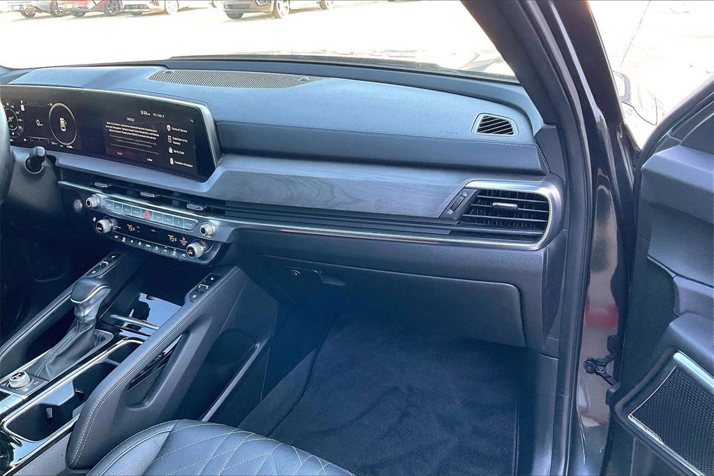 Used 2023 Kia Telluride SX X-Line image 16