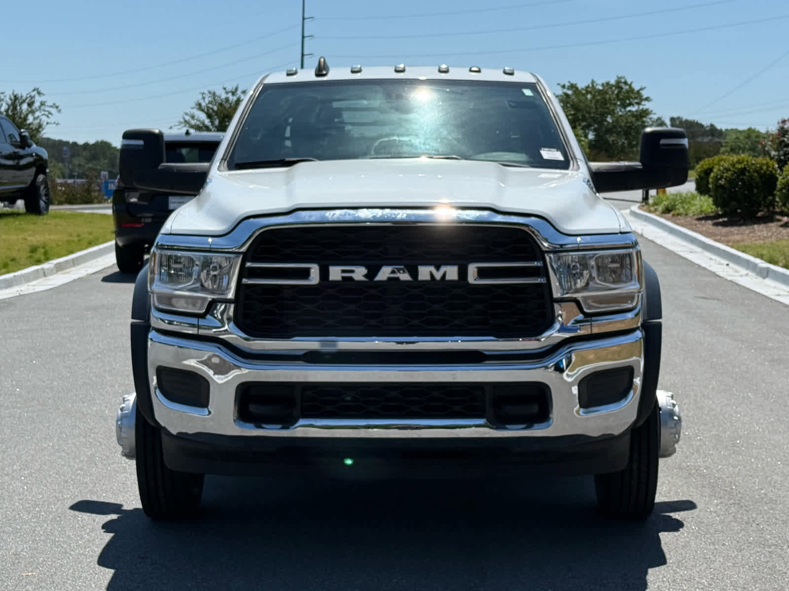 Used 2024 RAM 4500 Tradesman w/ Chrome Appearance Group AWD/4WD image 8
