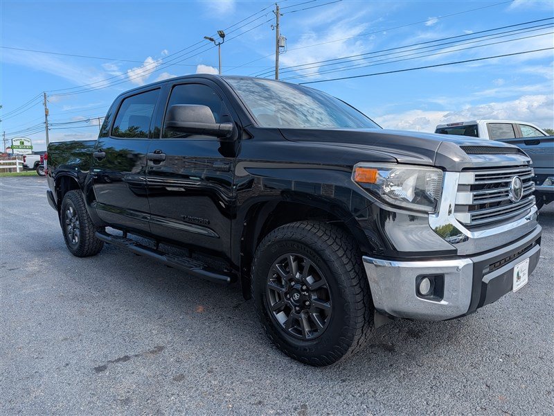 Used 2021 Toyota Tundra SR5 w/ Trail Edition AWD/4WD image 8