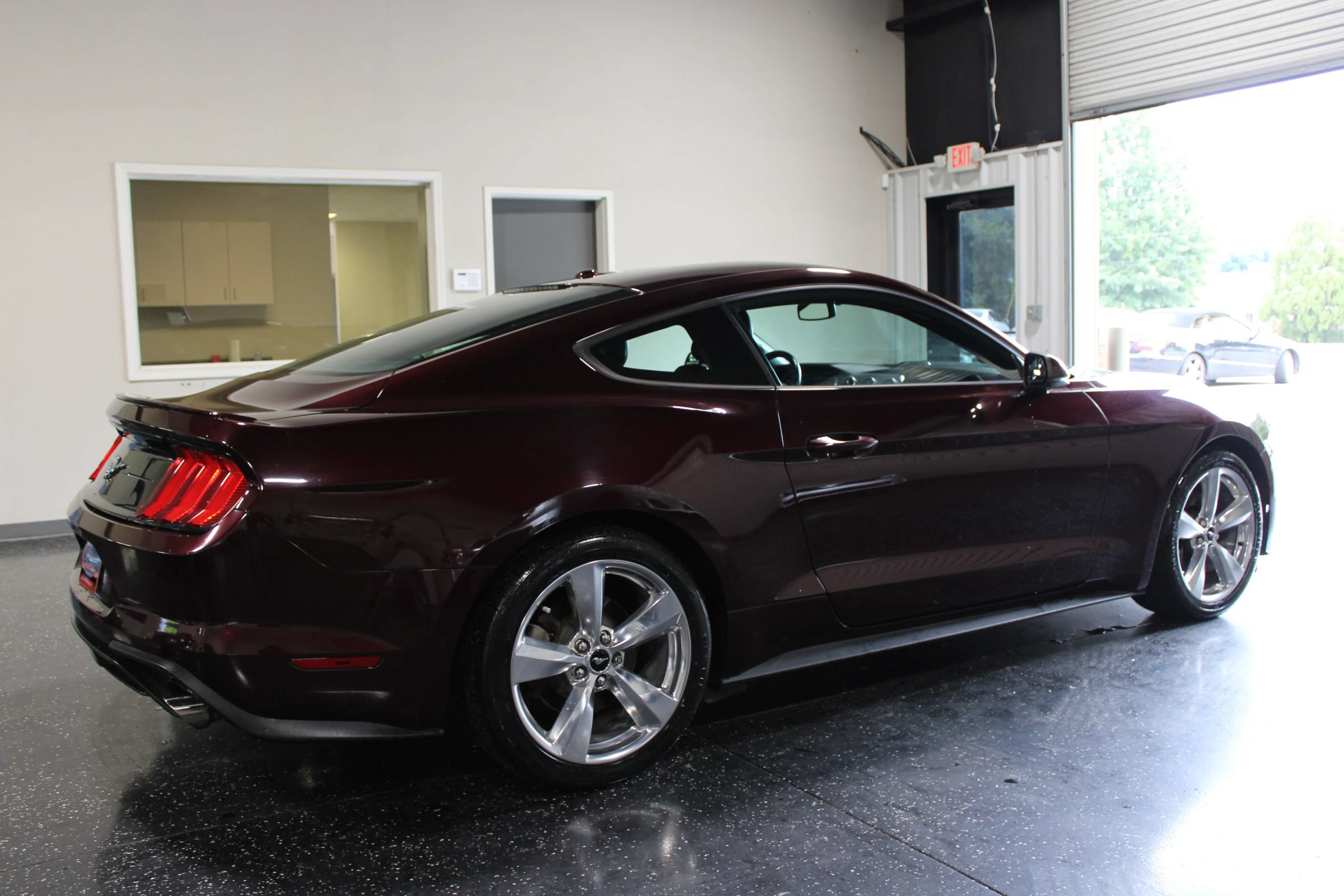 Used 2018 Ford Mustang Premium w/ Enhanced Security Package RWD image 4