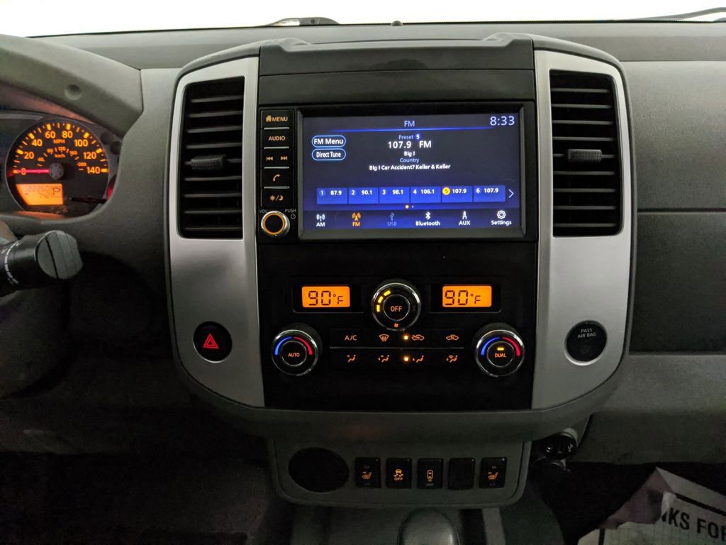 Used 2021 Nissan Frontier SV w/ Midnight Edition Floor Mats image 15