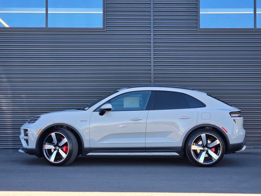 New 2026 Porsche Macan Turbo Electric AWD/4WD image 2