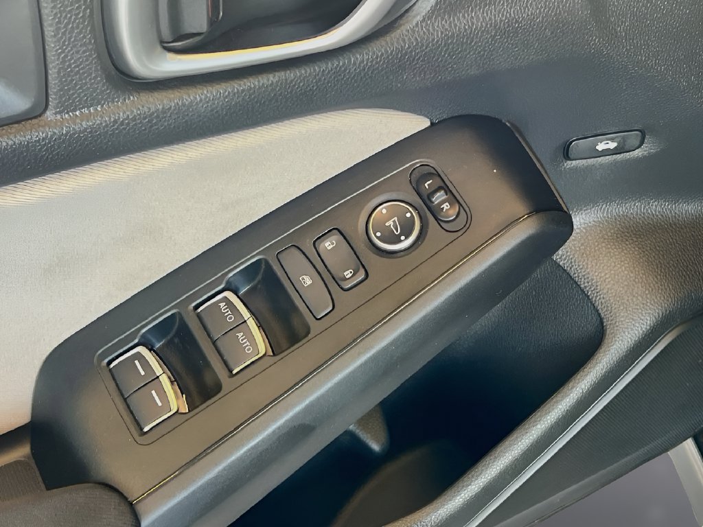 Used 2023 Honda Civic LX image 17