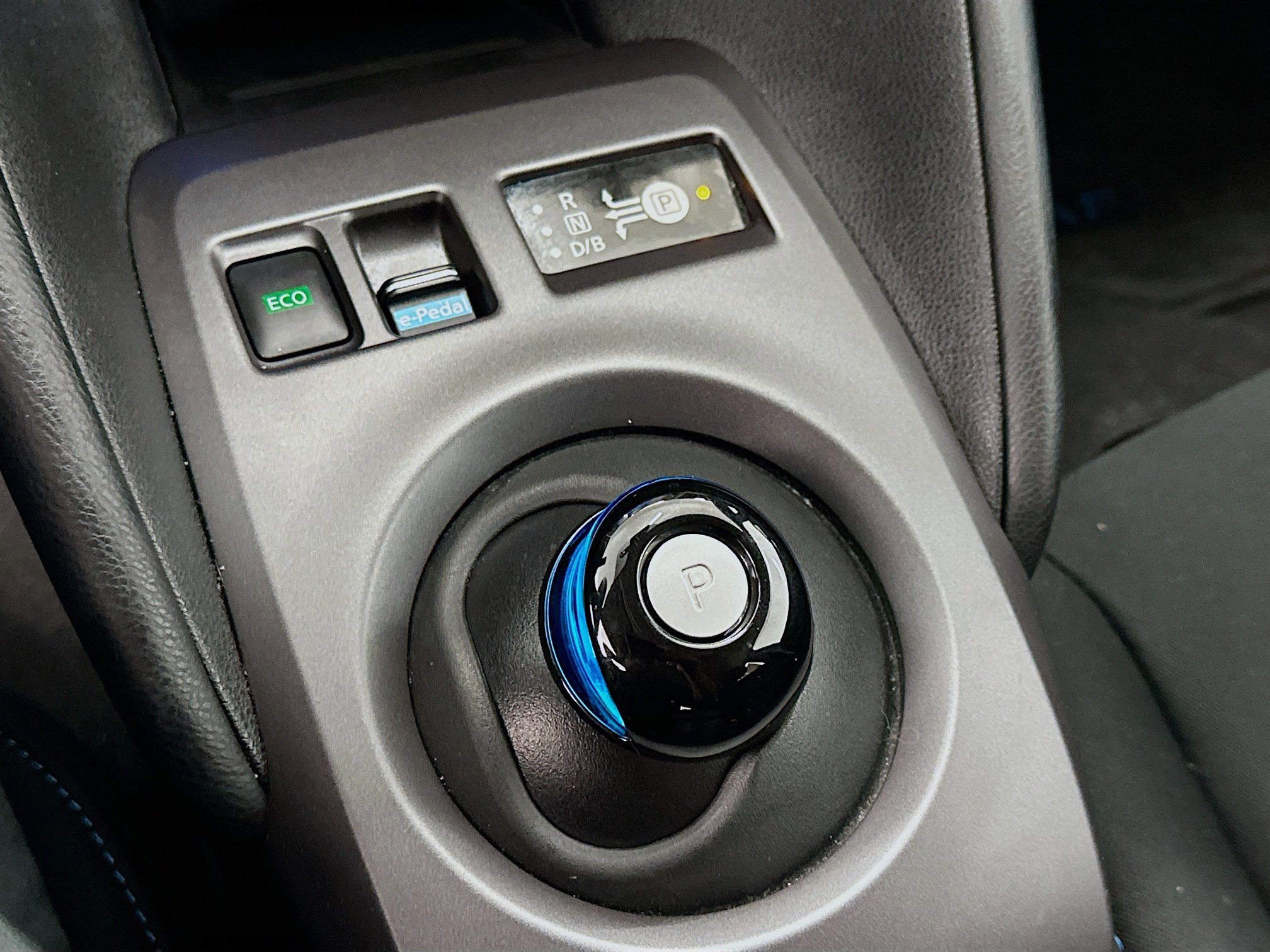 Used 2024 Nissan Leaf S FWD image 25