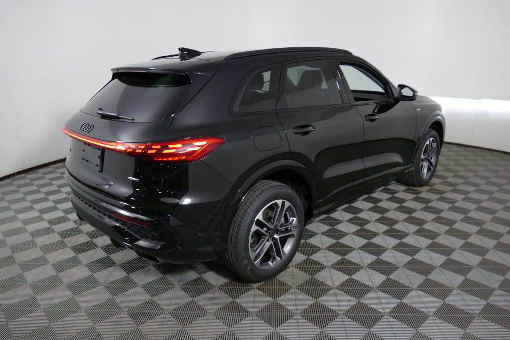 New 2026 Audi Q5 2.0T AWD/4WD image 3