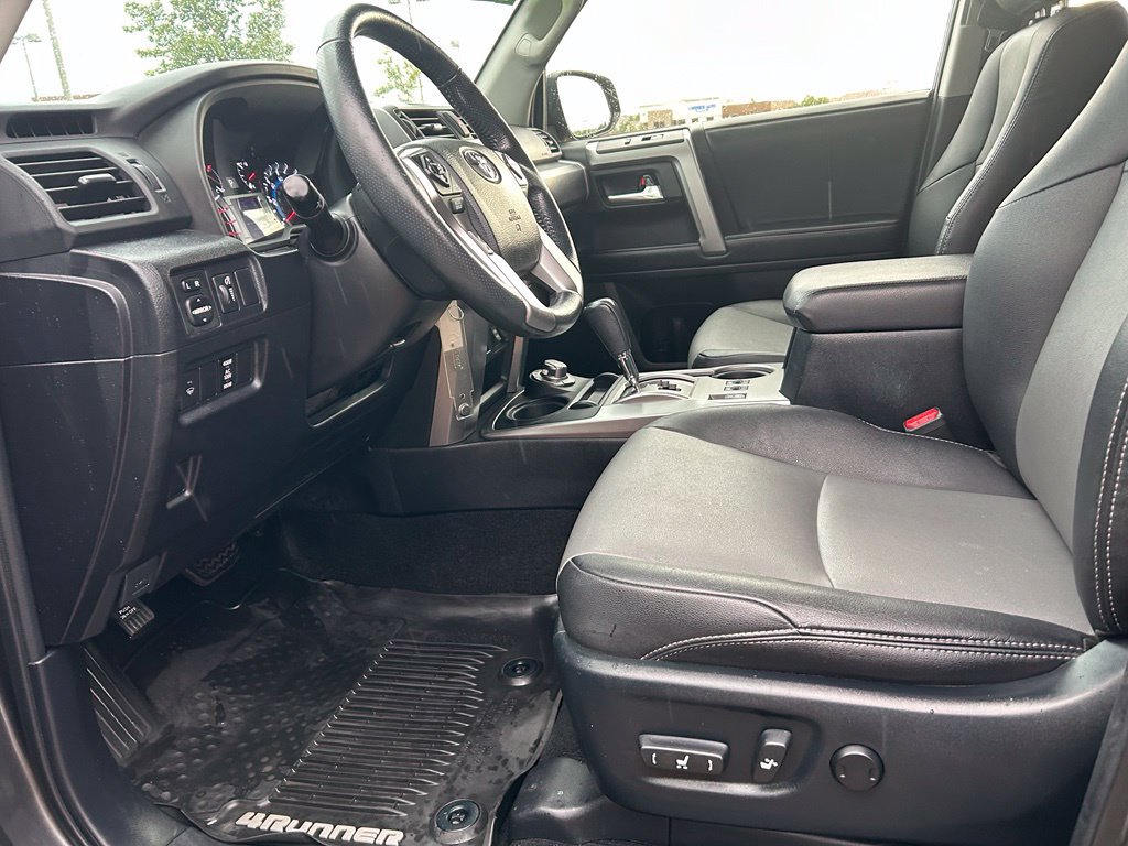 Used 2019 Toyota 4Runner SR5 Premium AWD/4WD image 24