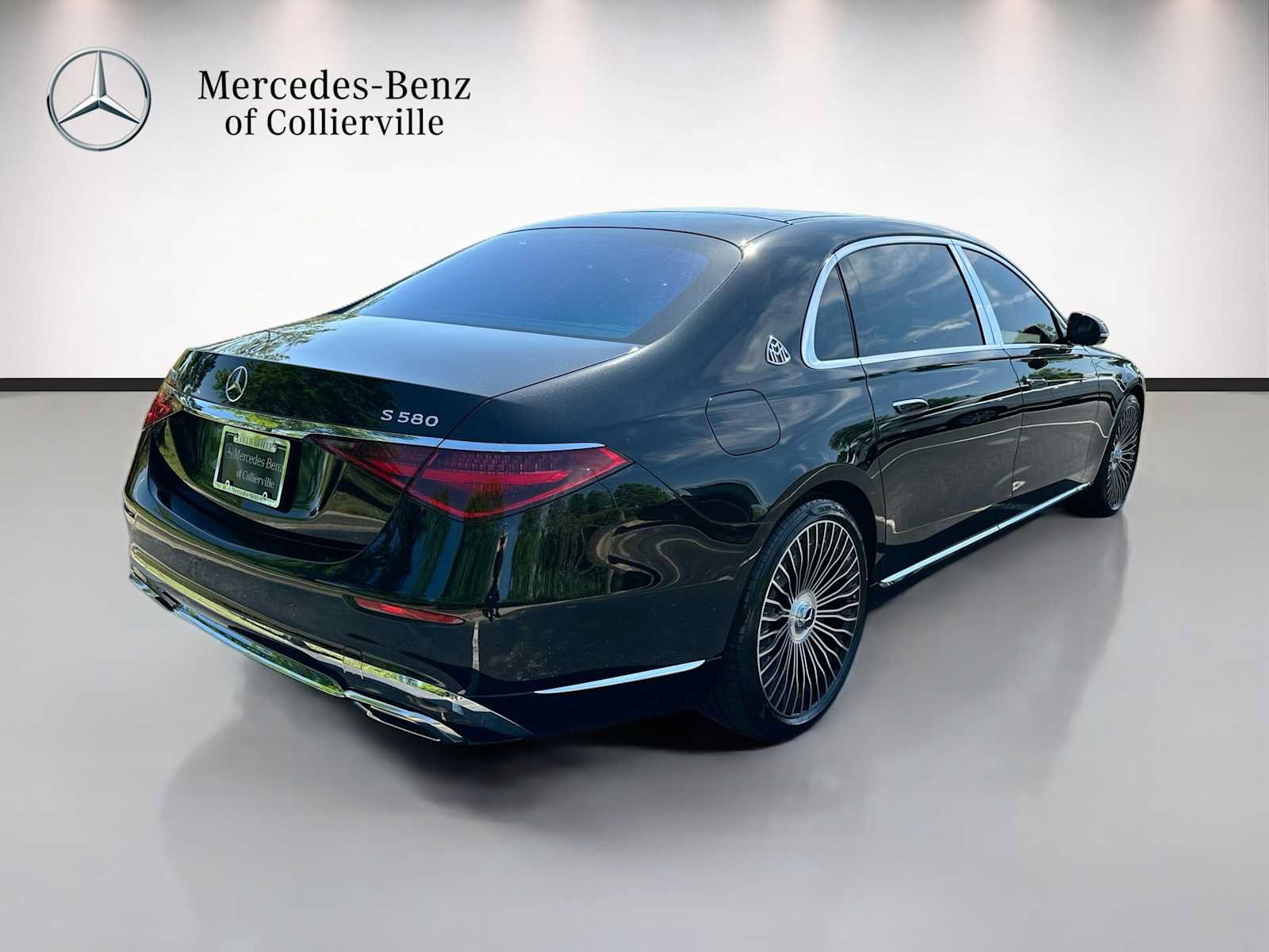 Used 2024 Mercedes-Benz Maybach S 580 4MATIC image 5
