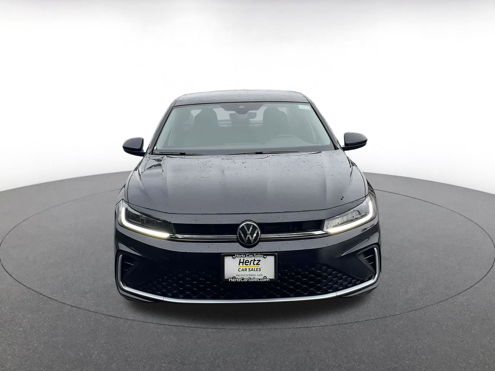 Used 2025 Volkswagen Jetta SE image 4