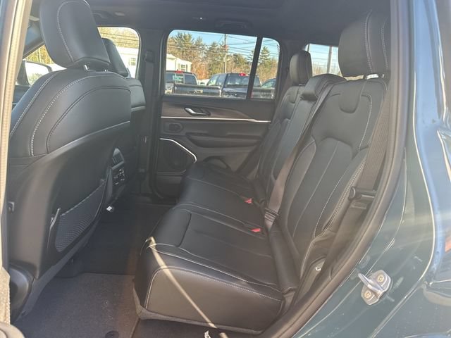 New 2026 Jeep Grand Cherokee Limited w/ Limited Altitude Package AWD/4WD image 27