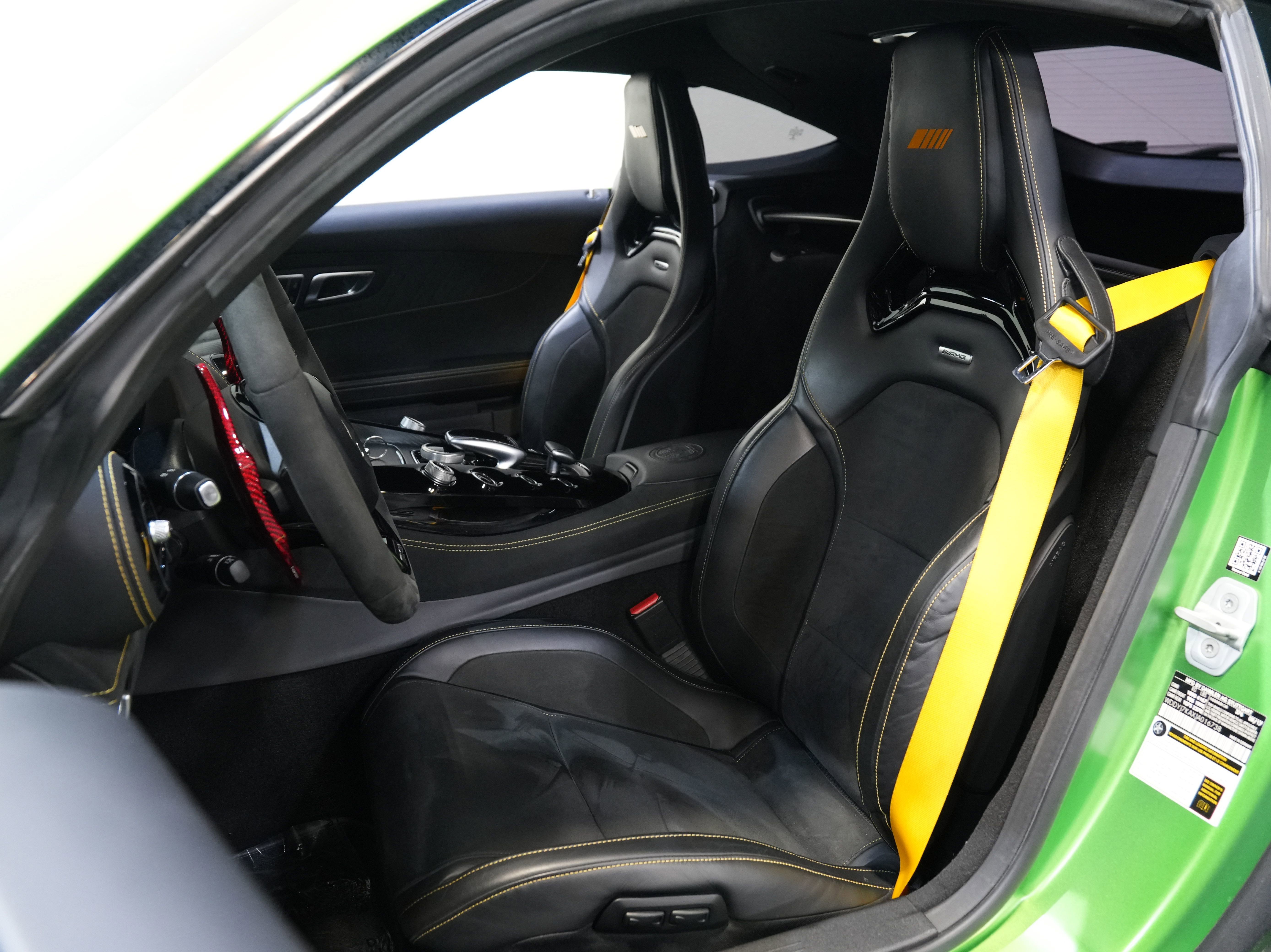 Used 2018 Mercedes-Benz AMG GT R image 27