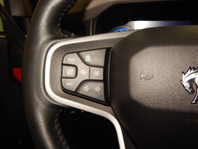 Used 2023 Ford Bronco Wildtrak image 27