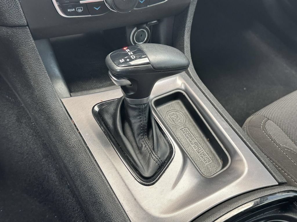 Used 2022 Dodge Charger SXT w/ Blacktop Package RWD image 28